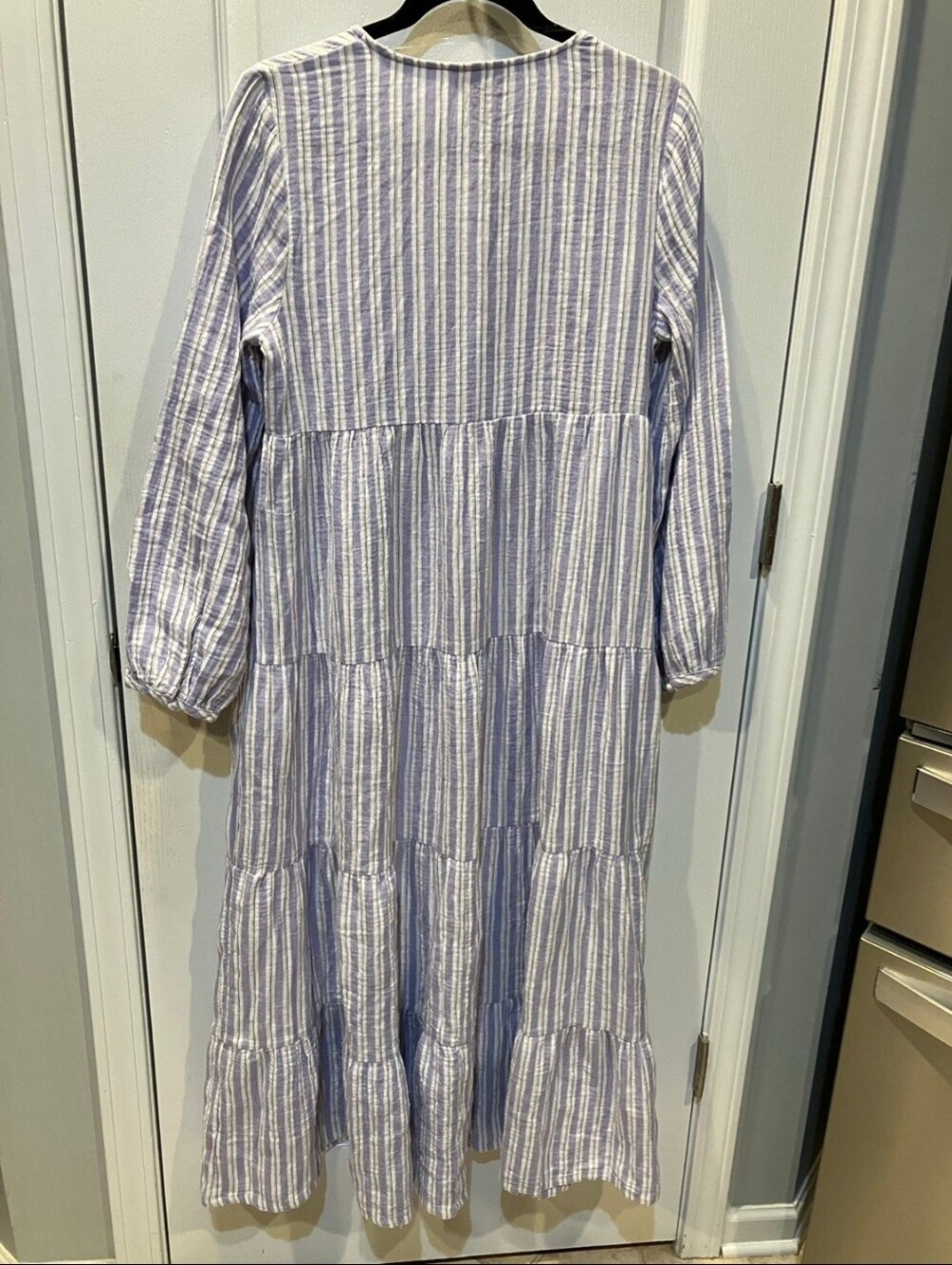 NWT Universal Thread Striped V-Neck Tiered Maxi Dress in Lavender and White - Picture 2 of 4